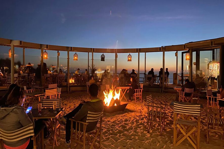 Sunset dinner at Barra Beach